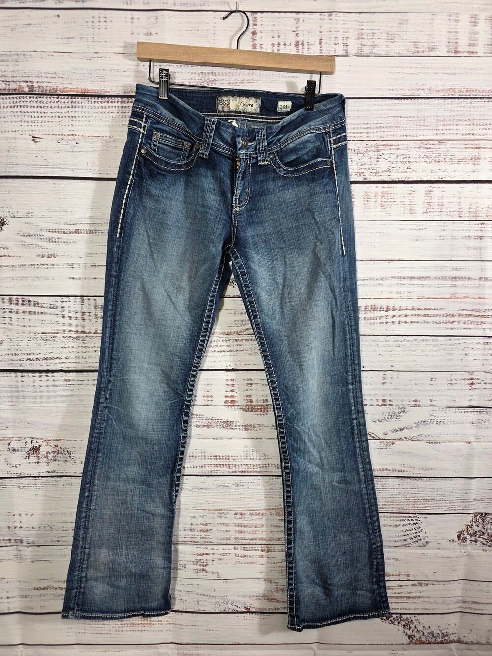 BKE Culture Jeans Women's 29L Slim Straight Medium Wash Buckle Denim